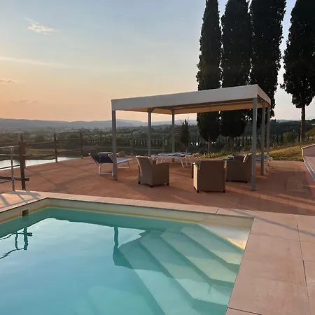 Podere Abbazia 4* سينالونغا