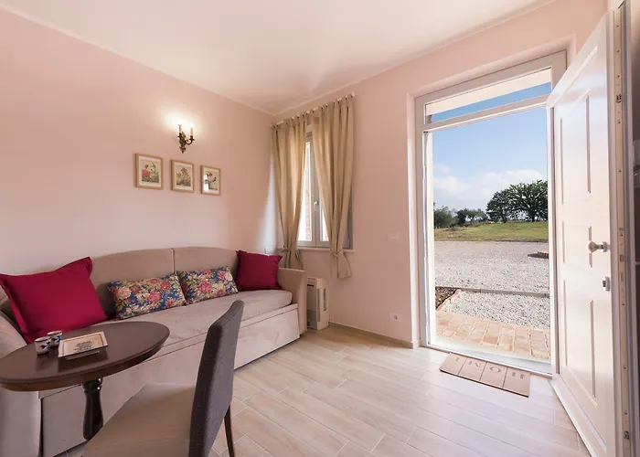 فندق مبيت وإفطار Podere Abbazia 4*